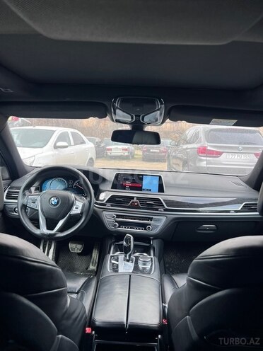 BMW 730 2018, 320,000 km - 3.0 л - Bakı
