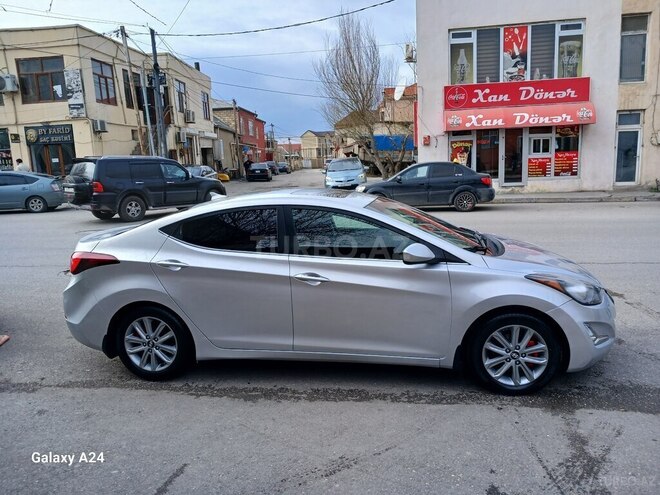 Hyundai Elantra 2015, 223,699 km - 1.8 л - Bakı