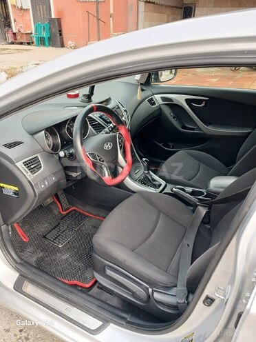 Hyundai Elantra 2015, 223,699 km - 1.8 л - Bakı