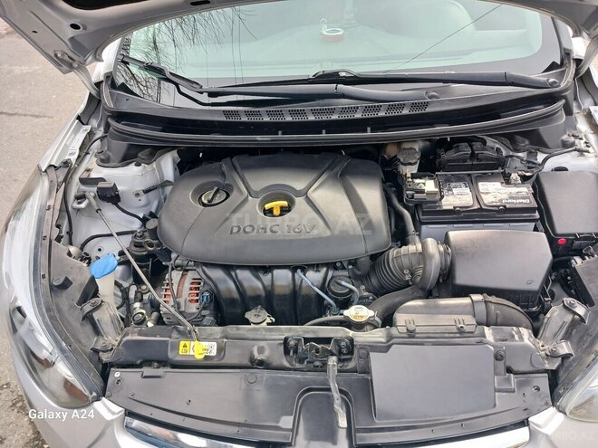 Hyundai Elantra 2015, 223,699 km - 1.8 л - Bakı