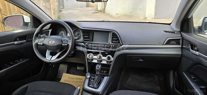Hyundai Elantra 2019, 164,253 km - 2.0 l - Bakı