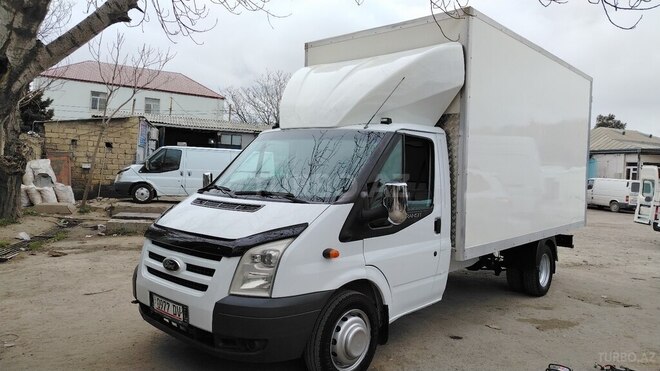 Ford Transit-1
