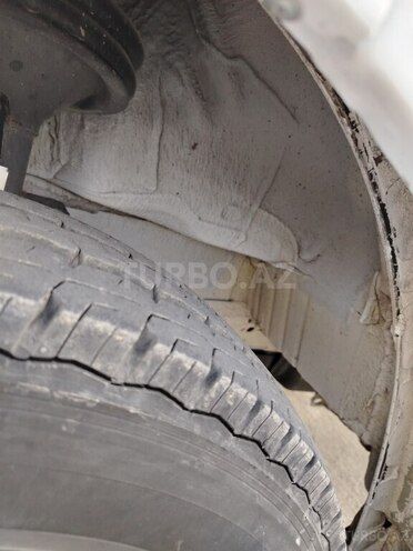 Ford Transit-10