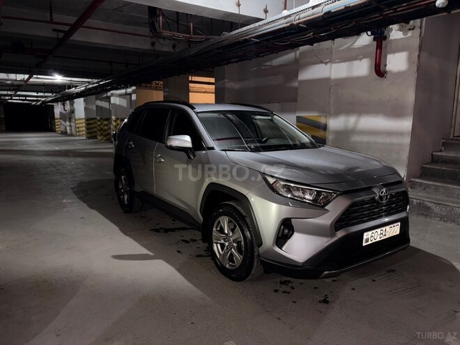 Toyota RAV4-7