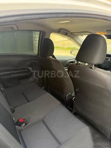 Toyota Aqua 2017, 148,000 km - 1.5 l - Bakı
