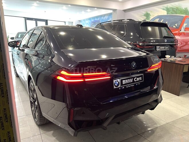 BMW  2025, 6,500 km - 3.0 l - Bakı