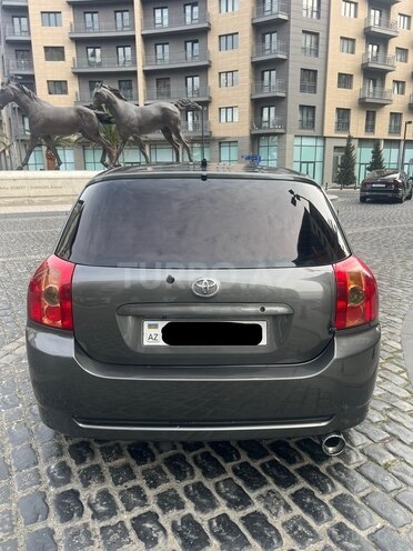 Toyota Corolla 2005, 335,000 km - 1.4 l - Bakı