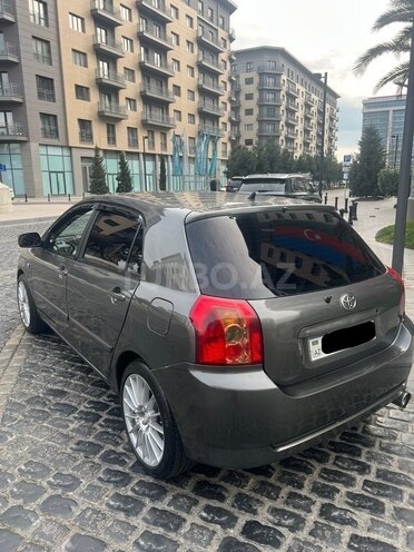 Toyota Corolla 2005, 335,000 km - 1.4 l - Bakı