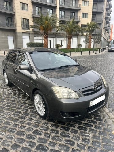 Toyota Corolla 2005, 335,000 km - 1.4 l - Bakı