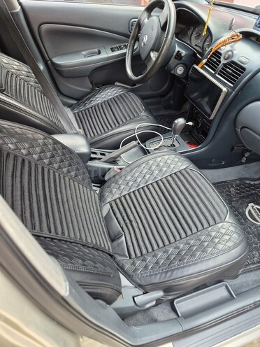Nissan Sunny-8