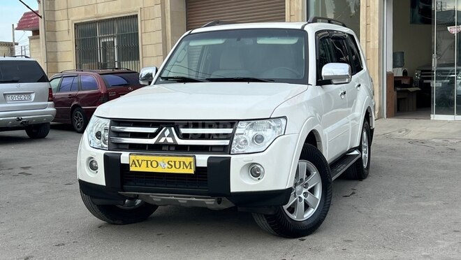 Mitsubishi Pajero-5