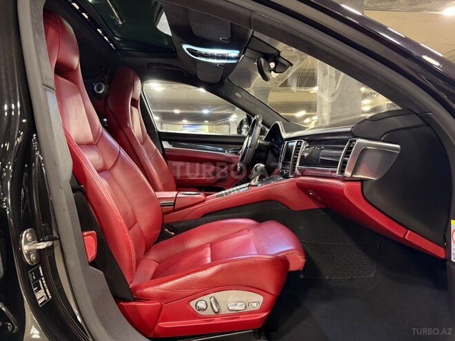 Porsche Panamera GTS-13