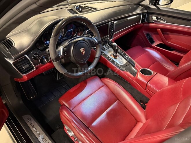 Porsche Panamera GTS-10
