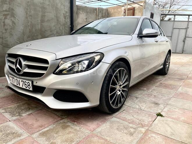 Mercedes C 200 d-3