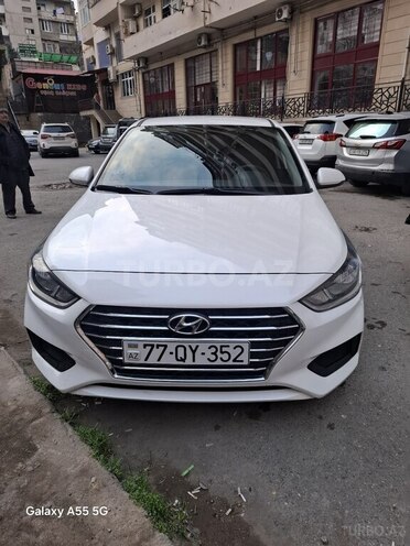 Hyundai Accent-1