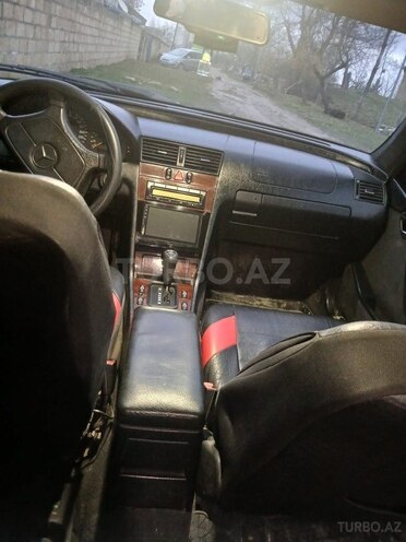 Mercedes C 200 1995, 477,655 km - 2.0 l - Quba