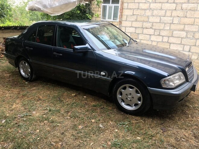Mercedes C 200 1995, 477,655 km - 2.0 l - Quba