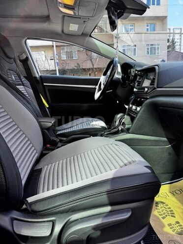 Hyundai Elantra 2019, 155,704 km - 2.0 л - Bakı