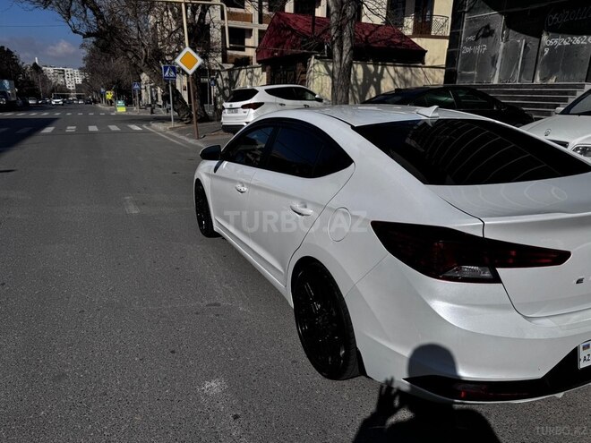 Hyundai Elantra 2019, 155,704 km - 2.0 л - Bakı