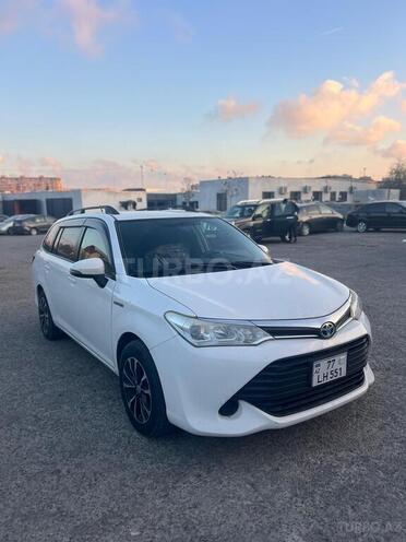 Toyota Corolla Fielder-1