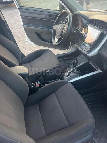 Toyota Corolla Fielder-6