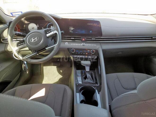 Hyundai Elantra 2024, 24,698 km - 2.0 l - Bakı
