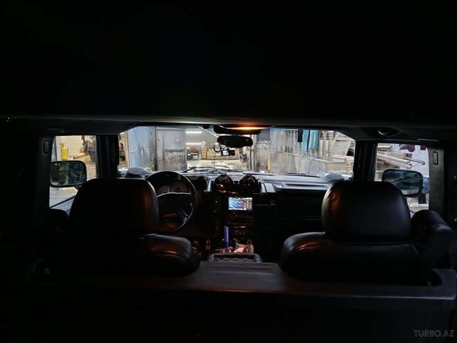 Hummer H2-10