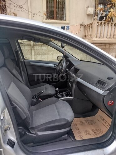 Opel Astra-7