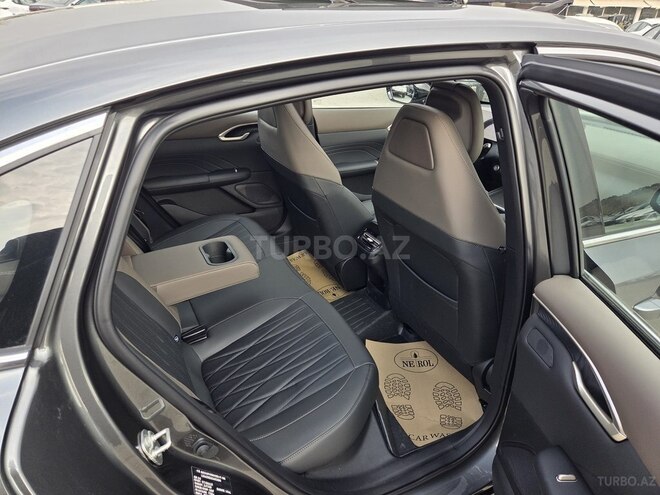 Changan Lamore-13