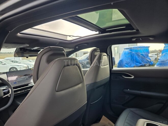 Changan Lamore-12