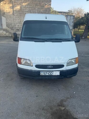 Ford Transit-1