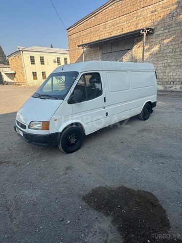 Ford Transit-2
