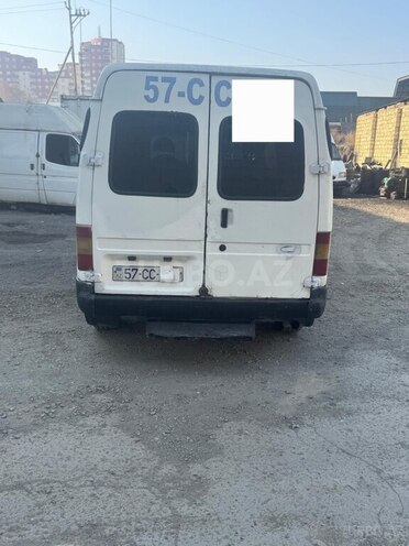 Ford Transit-7
