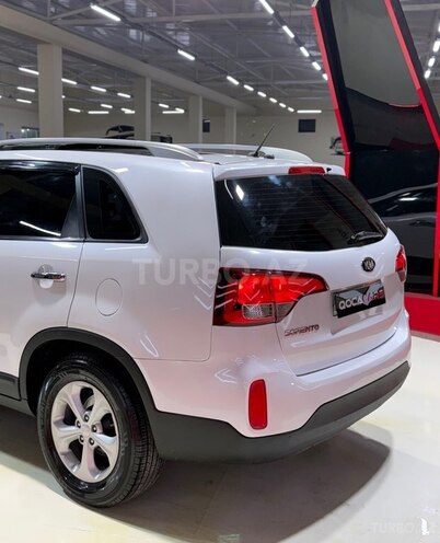 Kia Sorento-8