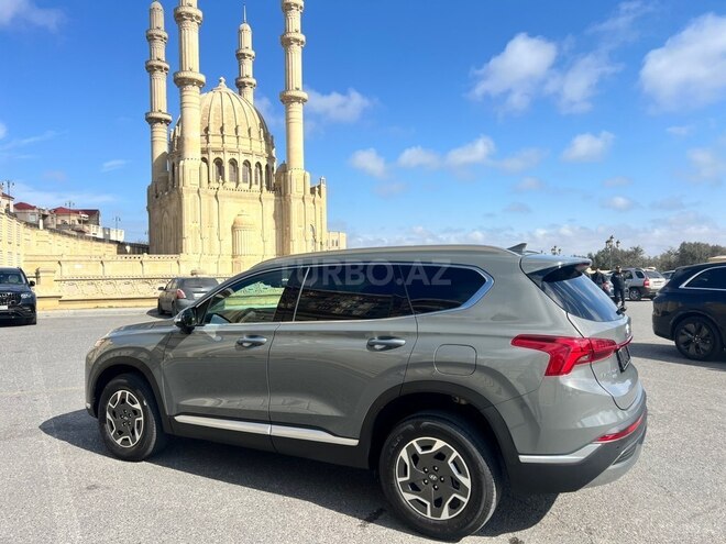 Hyundai Santa Fe 2023, 17,800 km - 1.6 l - Bakı