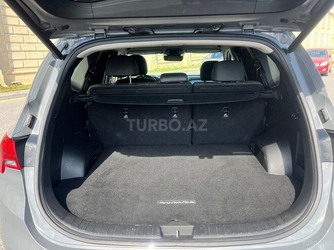 Hyundai Santa Fe 2023, 17,800 km - 1.6 l - Bakı