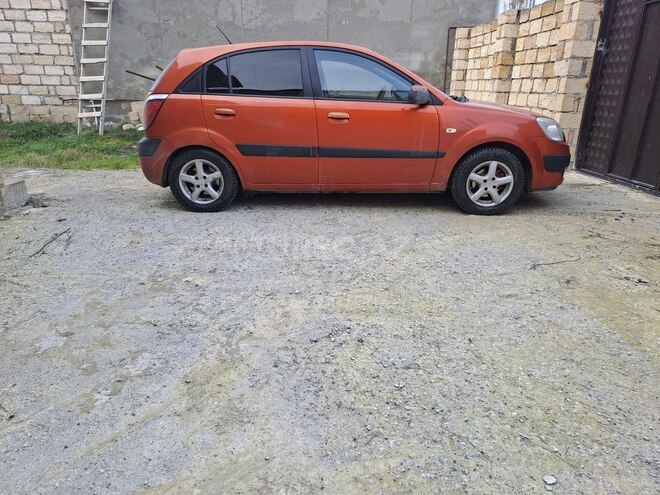 Kia Rio-3