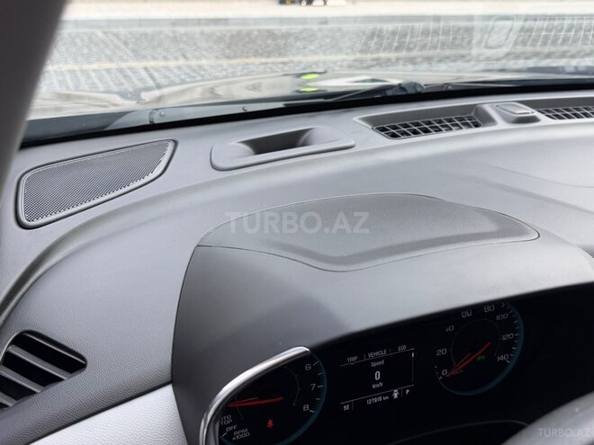 Chevrolet Equinox-13