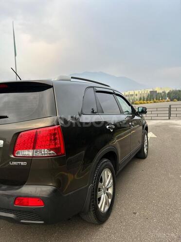 Kia Sorento 2011, 197,400 km - 2.0 l - Qax