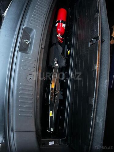Kia Sorento 2011, 197,400 km - 2.0 l - Qax