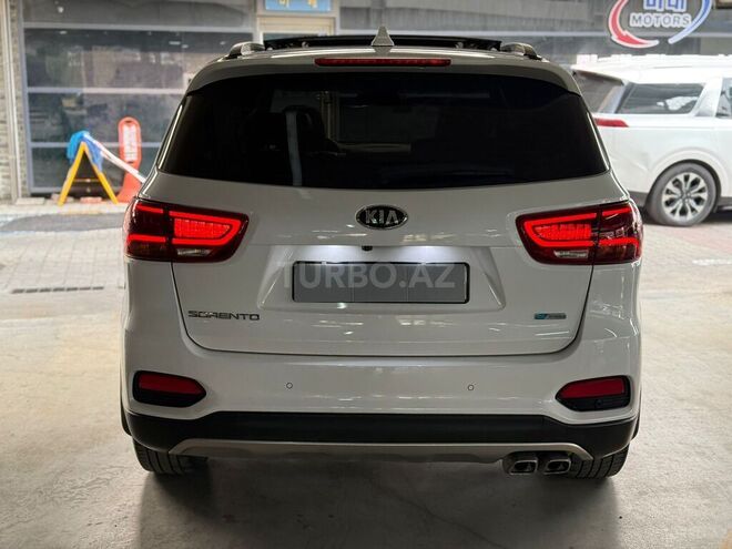 Kia Sorento-4