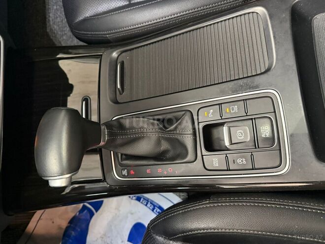 Kia Sorento-8