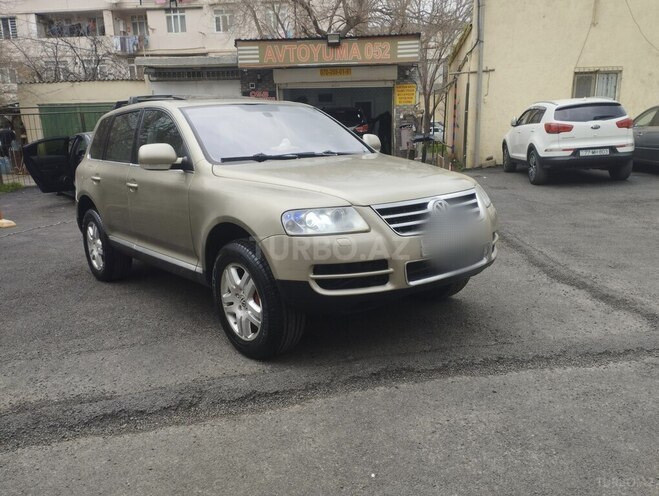Volkswagen Touareg 2004, 238,000 km - 4.2 л - Bakı