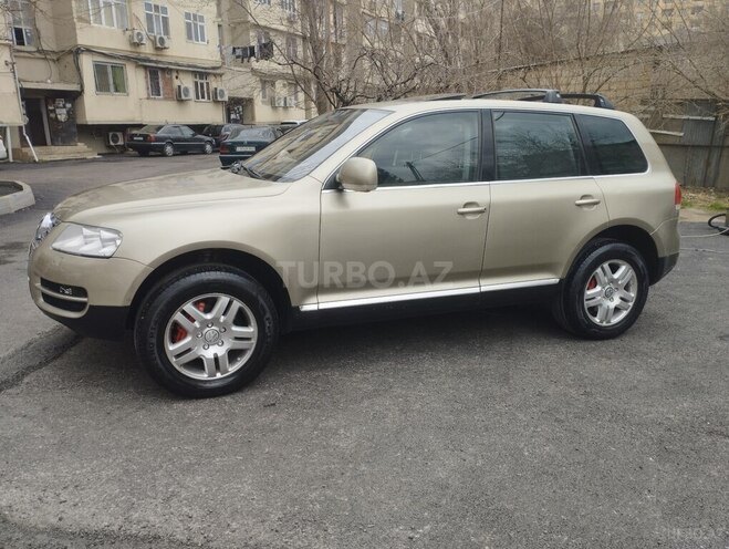 Volkswagen Touareg 2004, 238,000 km - 4.2 л - Bakı