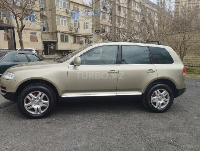 Volkswagen Touareg 2004, 238,000 km - 4.2 л - Bakı