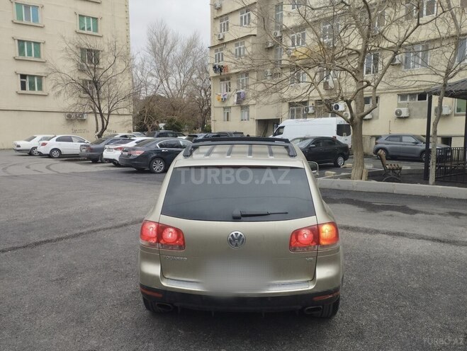 Volkswagen Touareg 2004, 238,000 km - 4.2 л - Bakı