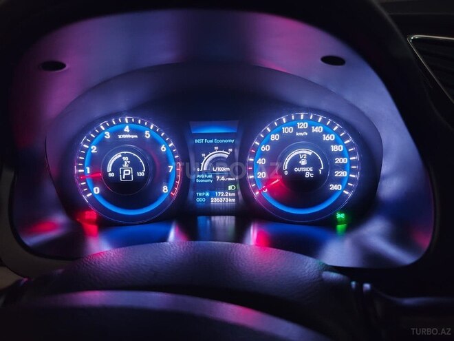 Hyundai i40-21