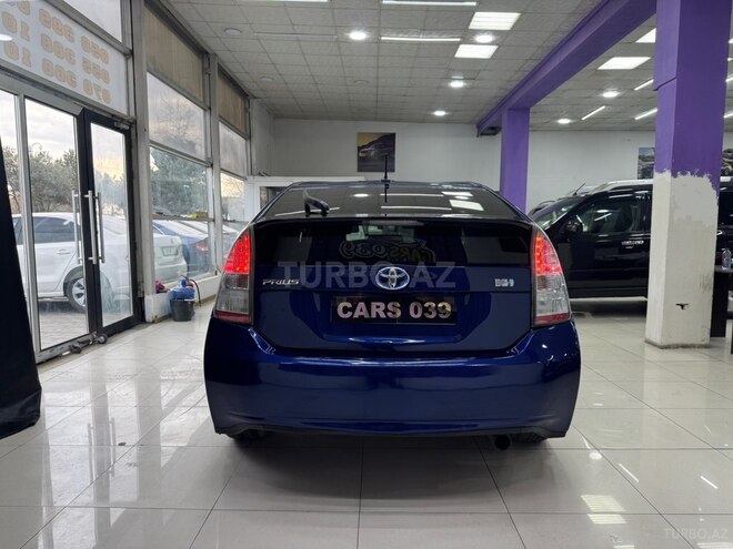 Toyota Prius-10