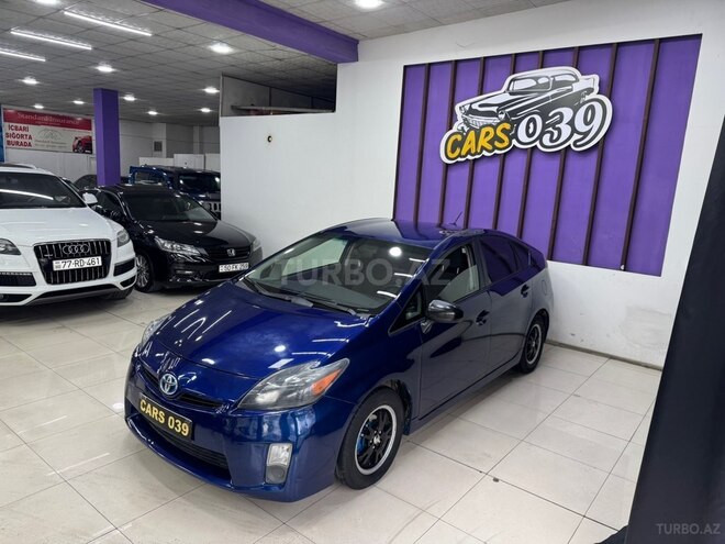 Toyota Prius-8