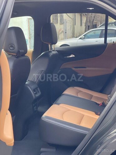Chevrolet Equinox-12